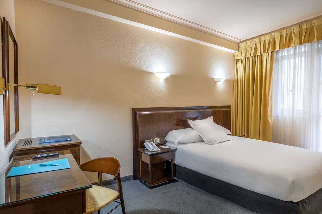 Occidental Vigo Hotel Luaran gambar