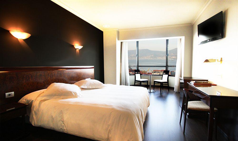Occidental Vigo Hotel Bilik gambar